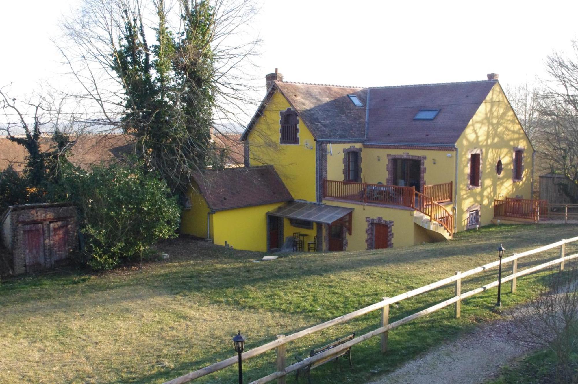 Logis-Hotel Restaurant Auberge Les Vallees Du Perche Vichères Екстериор снимка